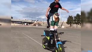 外国车摩托车爆料视频,惊现神秘车型,性能惊人引热议! 第1张 外国车摩托车爆料视频,惊现神秘车型,性能惊人引热议! 第1张